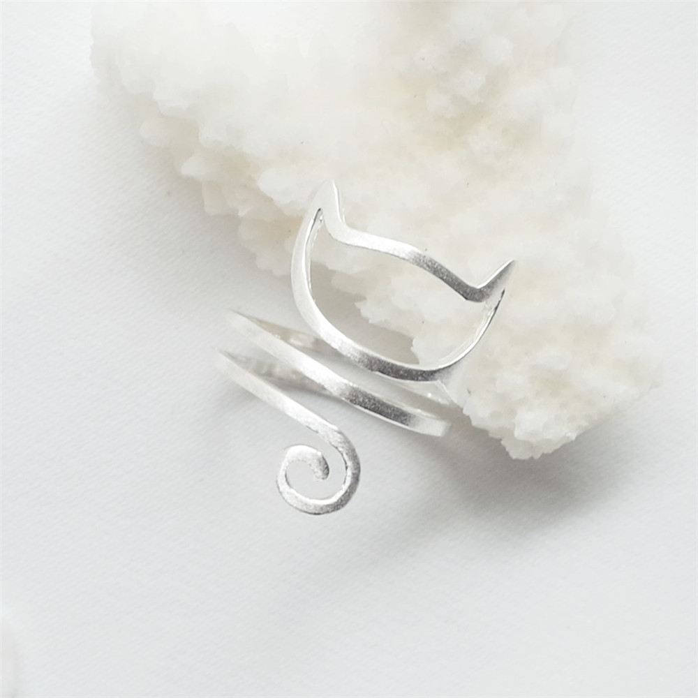 S925 Silver Winding Brushed Cute Cat Ring - Image 2